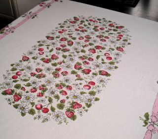 Vtg Print Cotton Tablecloth Strawberries Cherries Raspberries Daisiesl 64X53 3