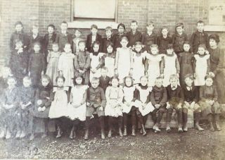 Ca 1900 Cabinet Photo School Class In Main St School Fort Scott,  Kansas