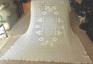 Vintage Fine Quality Ivory Crocheted Lace Tablecloth 66x82 (625)