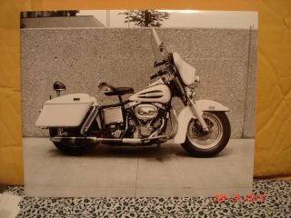 1 Vintage 8 X 10 Photo Of Detroit Police " Harley Davidson " Motor Cycle