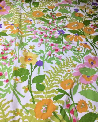 Vintage Waverly Home Decor Fabric Retro 70’s/80’s field Of Flowers Over 6 Yards 2