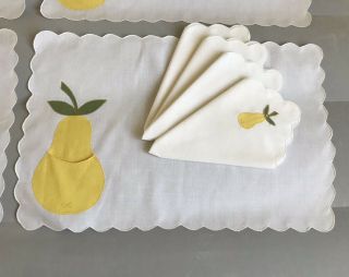 4 Vintage Linen Embroidered Placemats And Napkins Set Yellow Pears 2