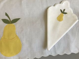 4 Vintage Linen Embroidered Placemats And Napkins Set Yellow Pears 4