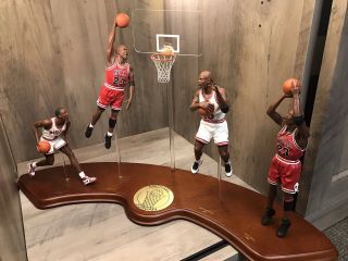 Michael Jordan Danbury Lifetime Achievement 4 Figure Set Chicago Bulls Nba