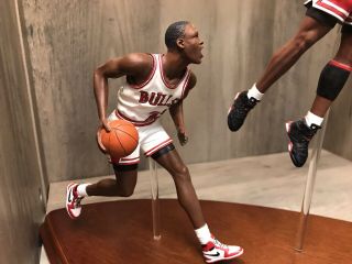 Michael Jordan Danbury Lifetime Achievement 4 Figure Set Chicago Bulls NBA 8