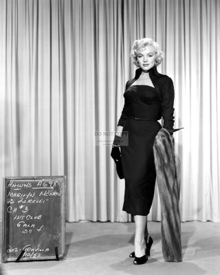 Marilyn Monroe In " Gentlemen Prefer Blondes " - 8x10 Wardrobe Test Photo (zy - 466)