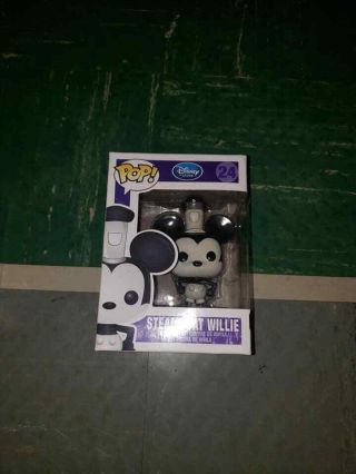 Funko Pop Disney Store Steamboat Willie Mickey Mouse 24 (vaulted) Protector