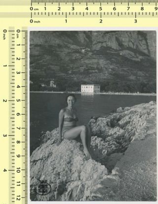 010 Bikini Woman Swimwear Lady On Beach Rocks Erotic Old Photo Snapshot