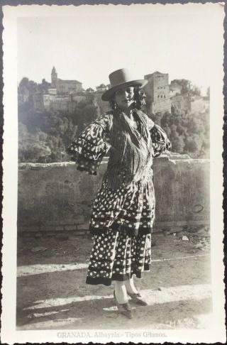Granada,  Spain - Albayzin - Tipos Gitanos.  - Real Photo Vintage Postcard