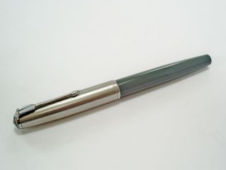 Vintage Grey Parker 51 Lustraloy Cap Aerometric Fill Fountain Pen/14k Gold M Nib
