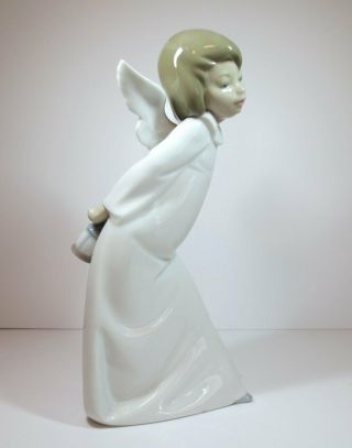 Lladro Porcelain Curious Angel Holding Lantern 4960 Figurine