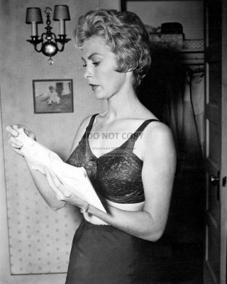 Janet Leigh In The Alfred Hitchcock Film " Psycho " 8x10 Publicity Photo (fb - 879)