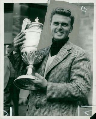 Ward Marvie Wins The Amateur Golf Championship - Vintage Photo