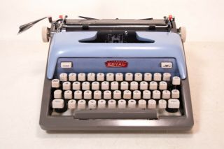 Vintage Royal Futura 800 Baby Blue Typewriter with Leather Case Needs TLC 3