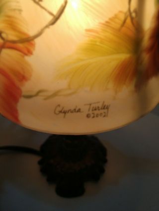 Glynda Turley Reverse Painted Glass Shade 2002 Table Accent Lamp Signed 2