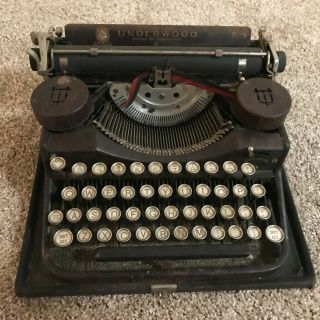 Vintage Underwood Standard Typewriter