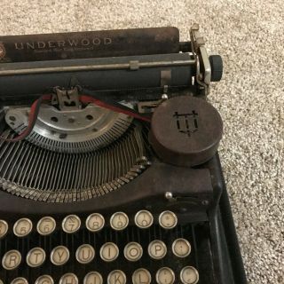 Vintage Underwood Standard Typewriter 3