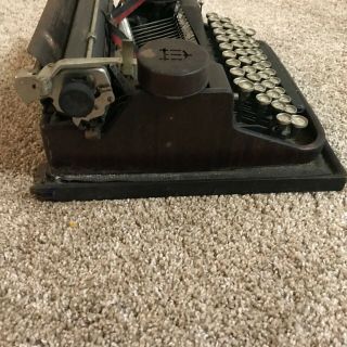 Vintage Underwood Standard Typewriter 5