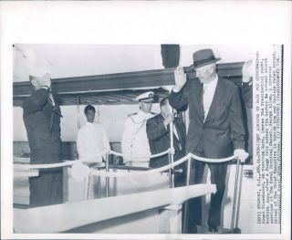 1958 Wire Photo Politics President Eisenhower Newport Ri Yacht Barbara Anne 8x10