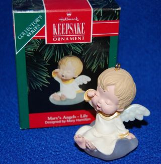 1992 Hallmark Ornament Lily 5th Mary 