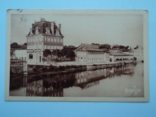 Vintage B&w Pc Distilleries Courvoisier,  Janae Sur Charente.  France.  Posted.