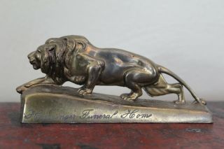 VINTAGE BRASS LION ADVERTISING PAPER WEIGHT - HENNINGER FUNERAL HOME READING PA. 6