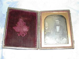 Antique Velvet Framed Case Tin Type Photograph Of Couple