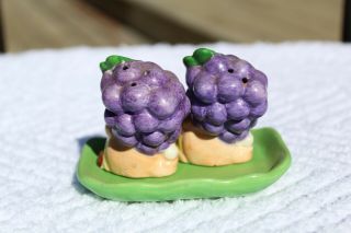 Vintage Anthropomorphic Grapes on a Tray Salt and Pepper Shakers - Japan 2