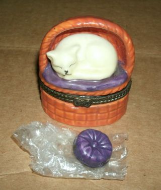 Sleeping Cat In Basket Porcelain Hinged Box With Pillow Trinket Keepsake Phb Jar