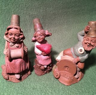 Tom Clark Thimble Series Family Gnomes Darn,  Thimblena,  And Mendy 1988 - 89
