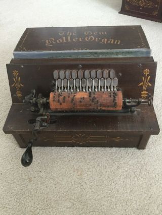Gem Roller Organ And 20 Cobs