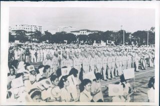 1943 Press Photo Military Ww2 Era Raymond Cronin Manila Uniforms Japan Flags 6x9
