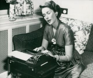 1951 Vintage Wide World Photo York Apartment Typing Actress Jinx Falkenburg