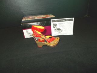 Just The Right Shoe Raine San Francisco Treat Lorraine Vail W/ Box 810232