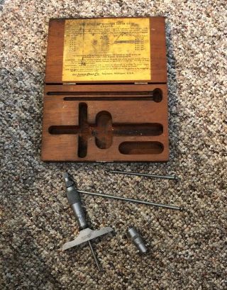 Vintage Starrett No.  445 Depth Gauge Micrometer Machinist Measuring Tool 124 - A