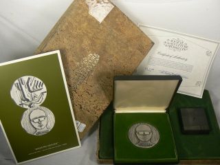 1972 Modern Design Franklin Sterling Silver Medal Millecamps,  Stand