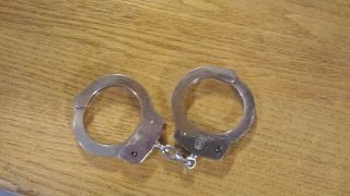 Smith And Wesson Model 90 Handcuffs
