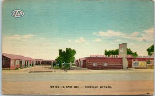 Cheyenne,  Wyoming Postcard Minnehaha Motor Lodge Highway 30 Roadside Linen 1960s