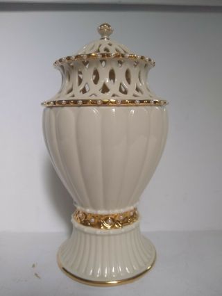 Lenox Florentine And Pearl Domed Candle Jar