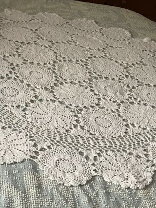 Vintage Large Creamy White Round Crocheted Tablecloth – Lovely