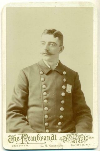 Ca.  1900 Antique York City Police Officer In Uniform By Rembrandt Studio