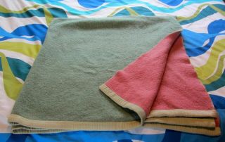 Vintage Wool Camp Blanket 66 " X 75 " Twin Reversible 2 Color Sides Pink & Green