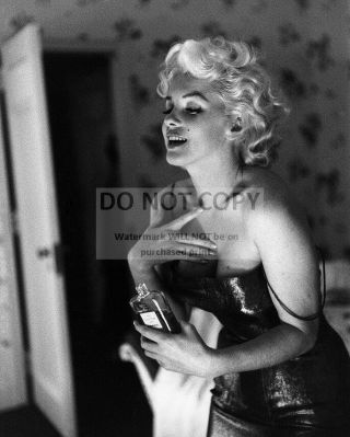 Marilyn Monroe Iconic Actress And Sex - Symbol - 8x10 Photo (zz - 301)