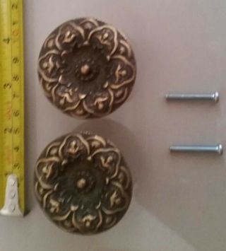 2 ANTIQUE SOLID BRASS SCREW ON LARGE ROUND KNOBS FLORAL DESIGN 2 