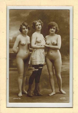 French Nude Woman Lesbian Group 1910 - 1920 Jr Photo Postcard T6