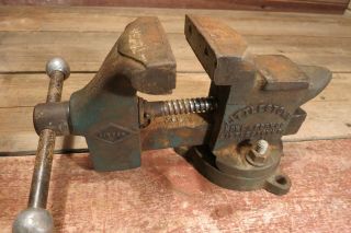 Vintage Littlestown Swivel Base Bench Vise Anvil - No 25 Littco Tool - 3 1/2” 8