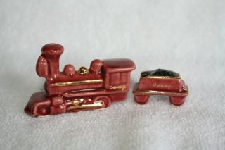 Arcadia Miniature Locomotive And Coal Car Mini Salt And Pepper Set