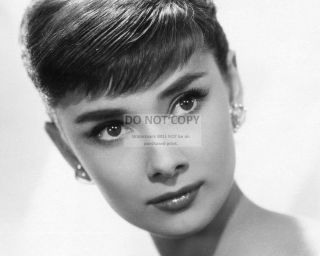 Audrey Hepburn Legendary Actress - 8x10 Publicity Photo (fb - 711)