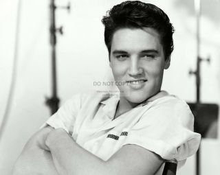 Elvis Presley Legendary Entertainer King Of Rock And Roll - 8x10 Photo (ab - 605)