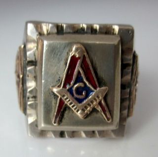 Vintage Masonic Ring Mens Size 12 With Red & Blue Enamel Square And Compasses